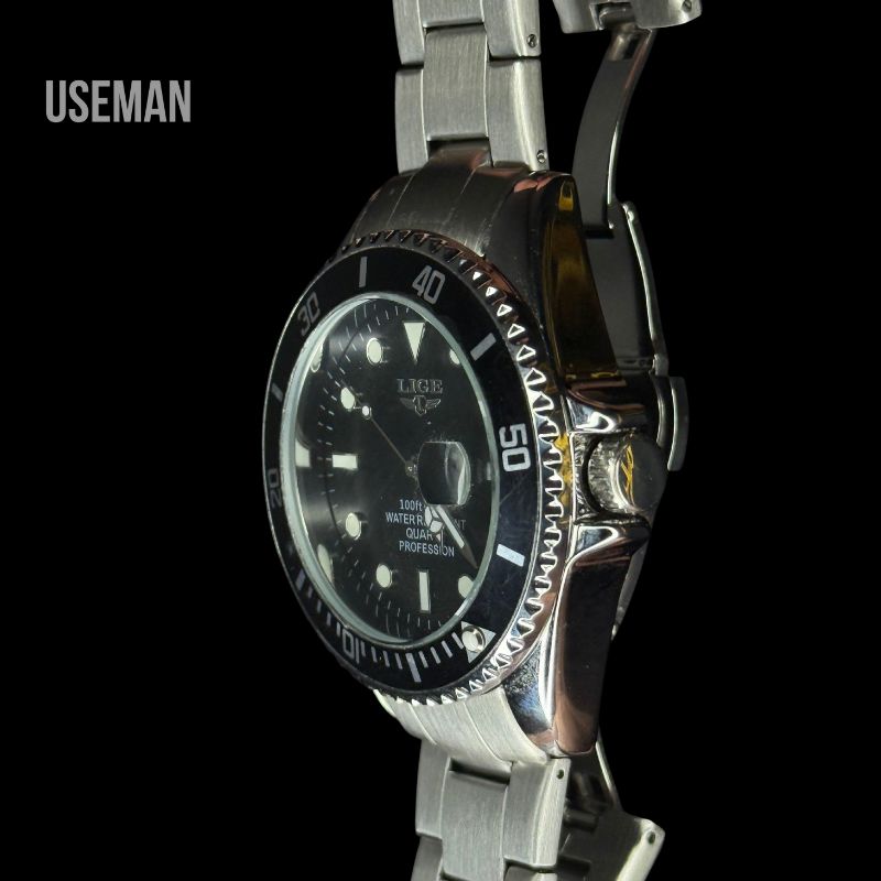 Useman Photograph